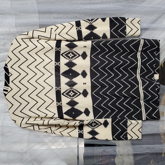 Nollie Tribal Print Cardigan XS Cream&Black - Picture 3 of 3